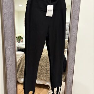 LNA stirrups never worn size small